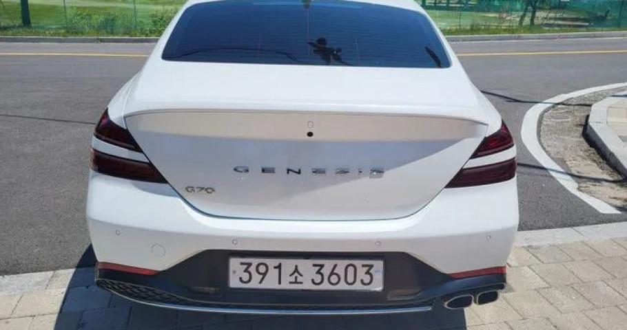 Genesis G70 