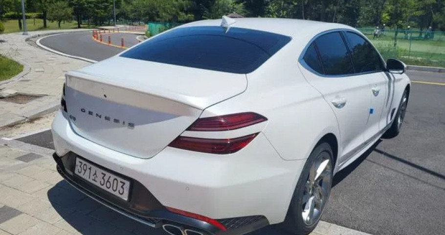 Genesis G70 