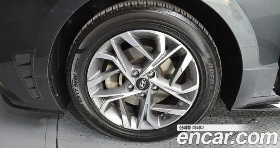 Hyundai Sonata 