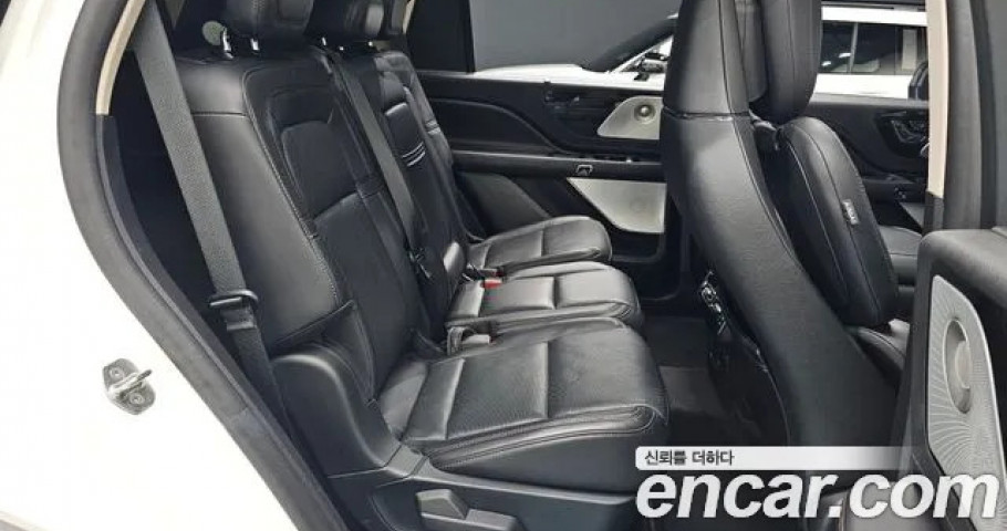 Lincoln Aviator 
