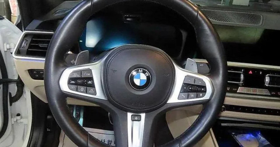 Bmw 3-Series 