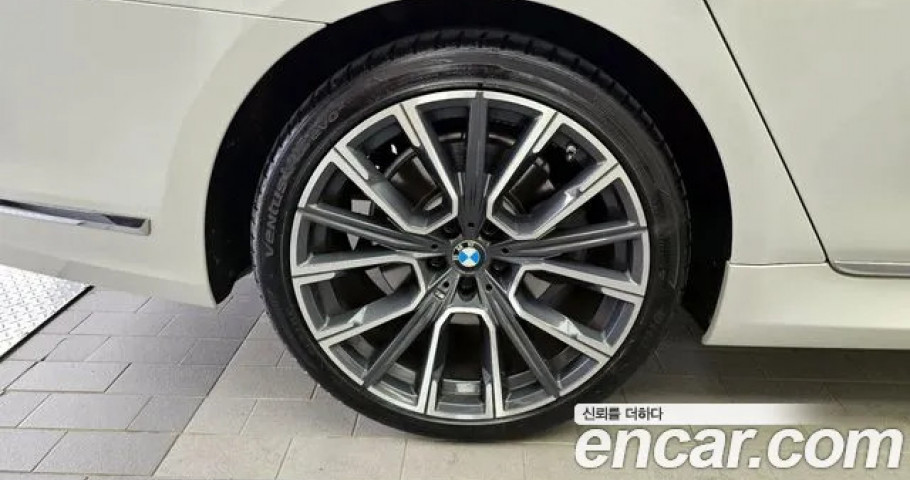 Bmw 7-Series 