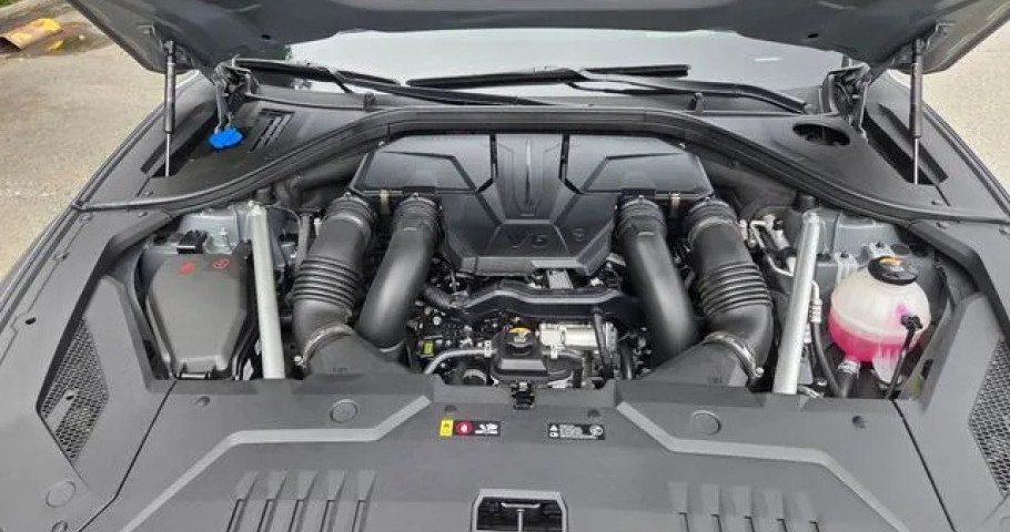 Genesis Gv70 