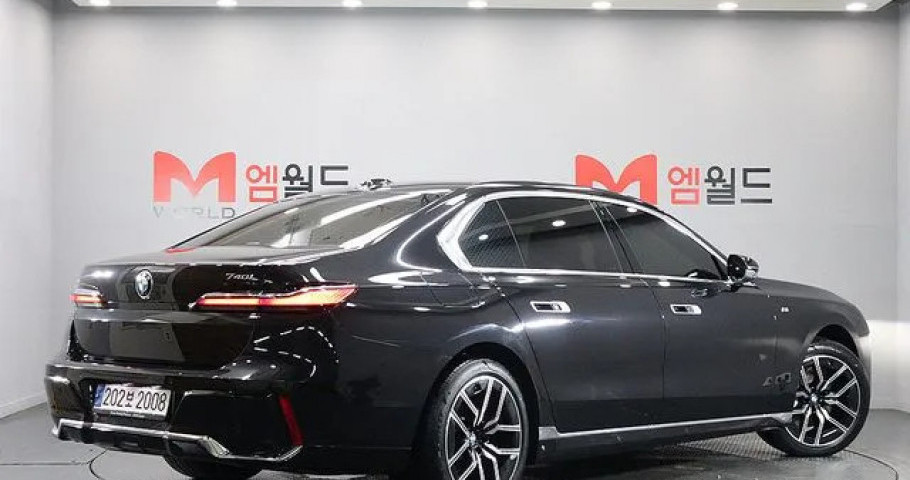 Bmw 7-Series 