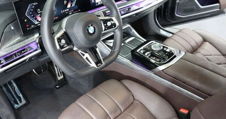 Bmw 7-Series 