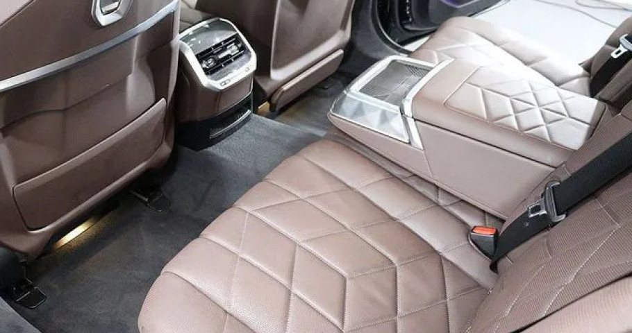 Bmw 7-Series 