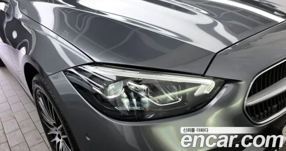 Mercedes-Benz C-Class 