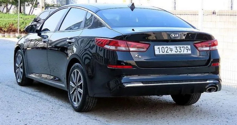Kia K5 