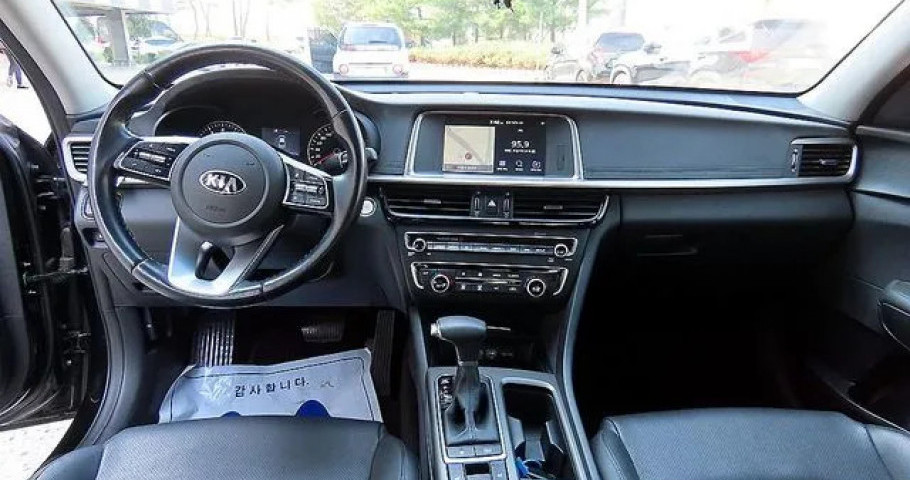 Kia K5 