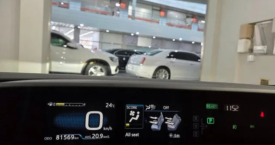 Toyota Prius 