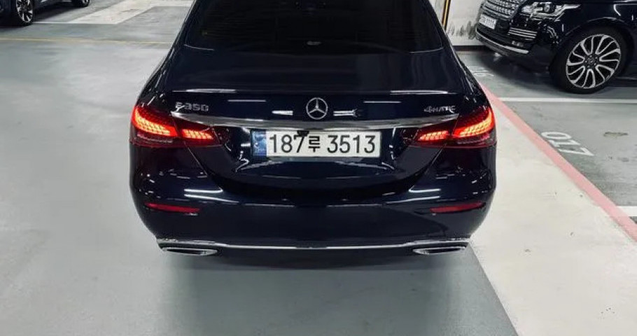 Mercedes-Benz E-Class 