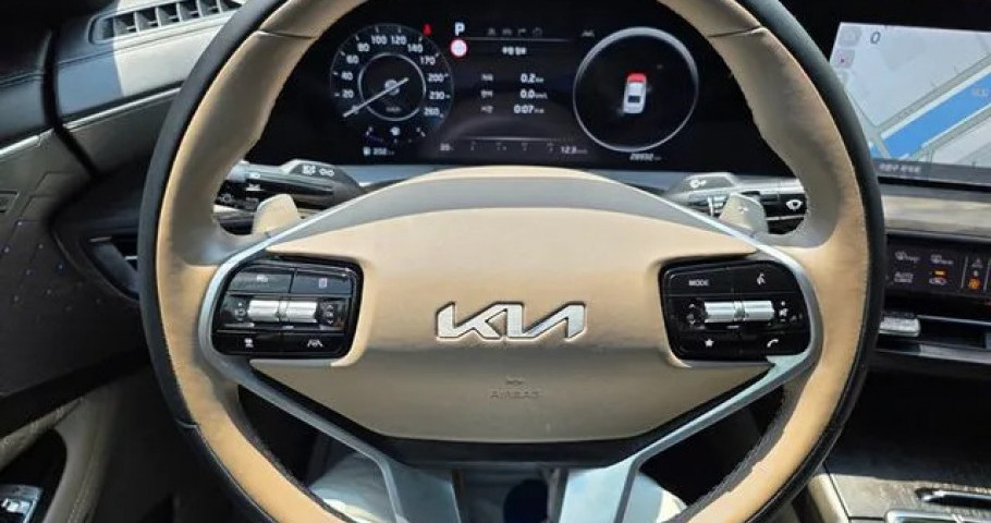 Kia K8 
