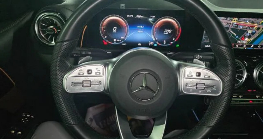 Mercedes-Benz Glb-Class 
