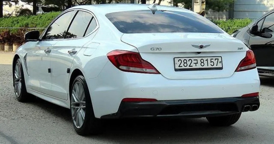 Genesis G70 
