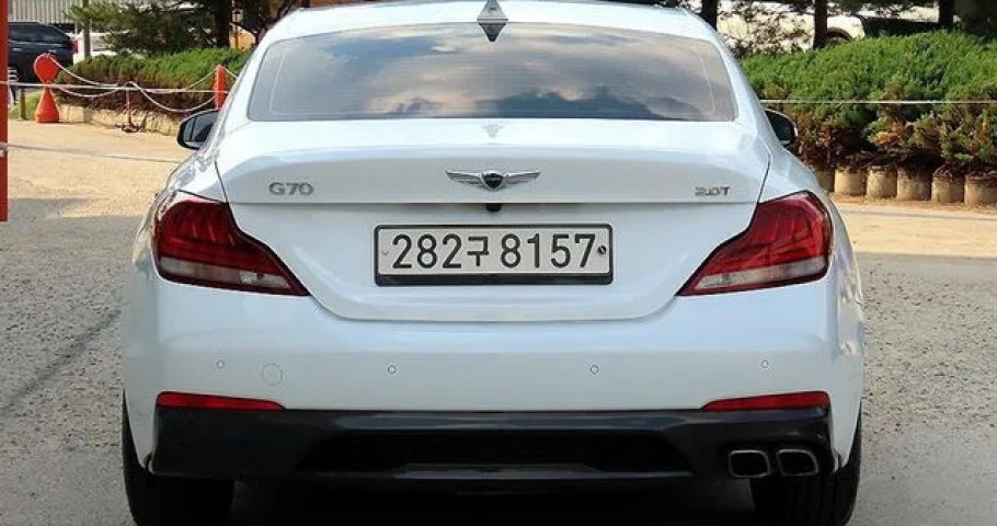 Genesis G70 