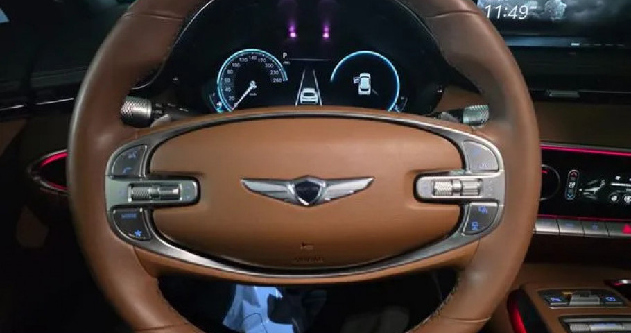 Genesis Gv70 