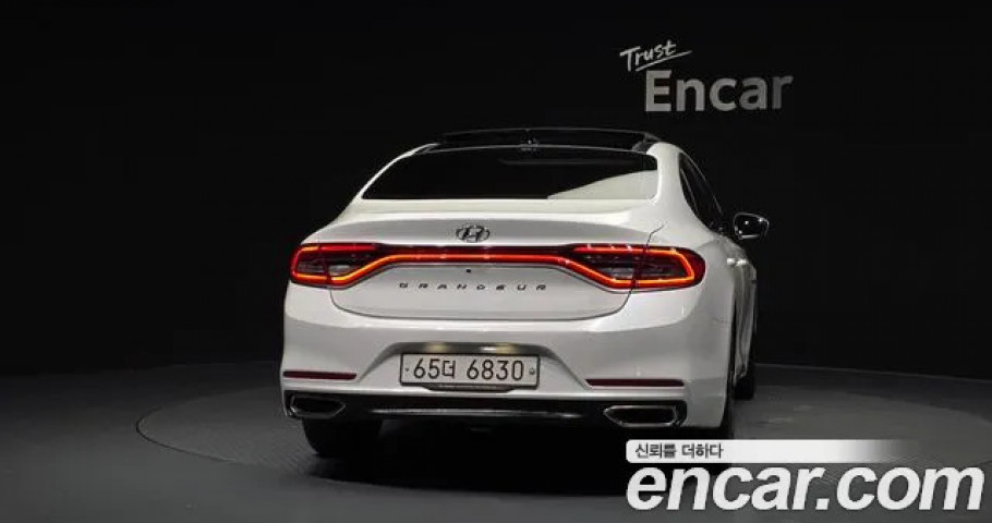 Hyundai Grandeur 