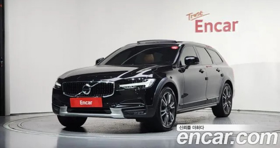 Volvo V90 