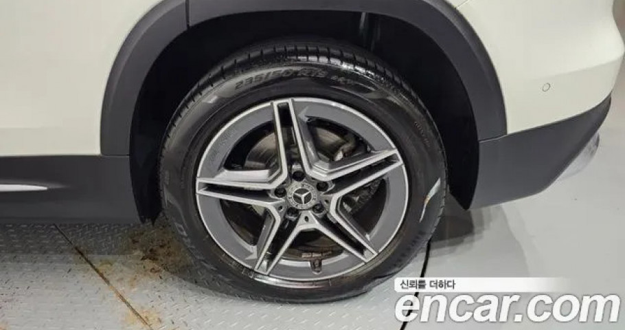 Mercedes-Benz Glb-Class 