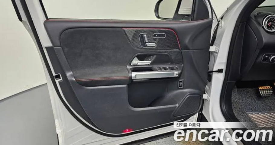 Mercedes-Benz Glb-Class 