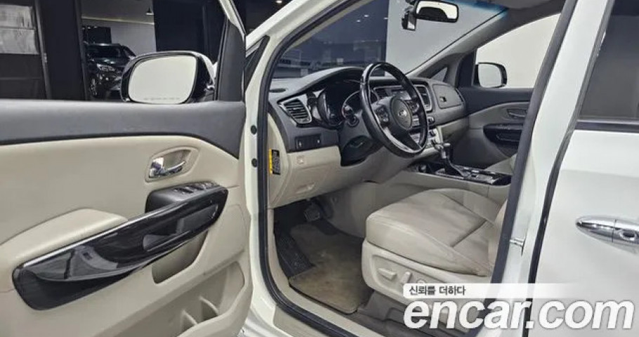 Kia Carnival 