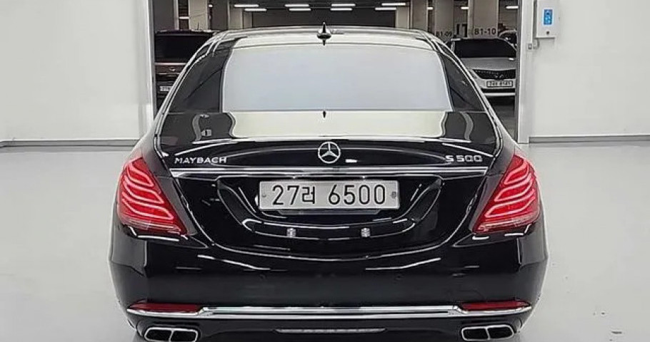 Mercedes-Benz S-Class 