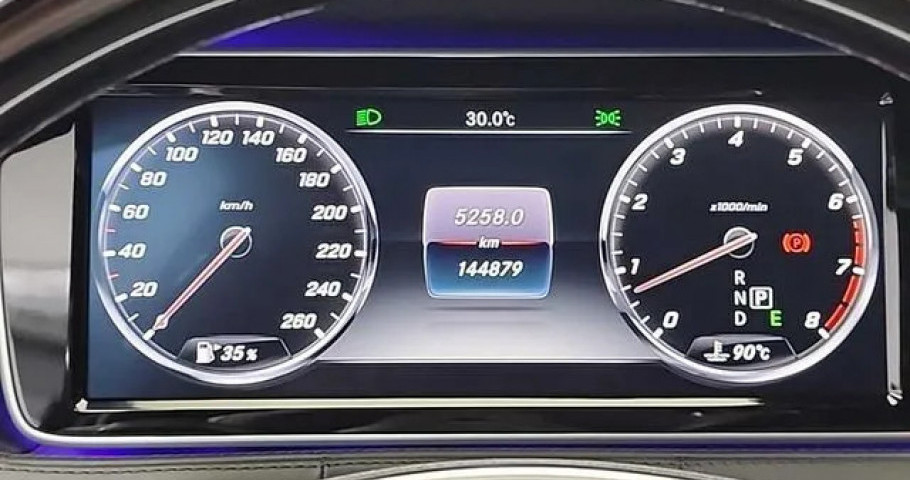 Mercedes-Benz S-Class 