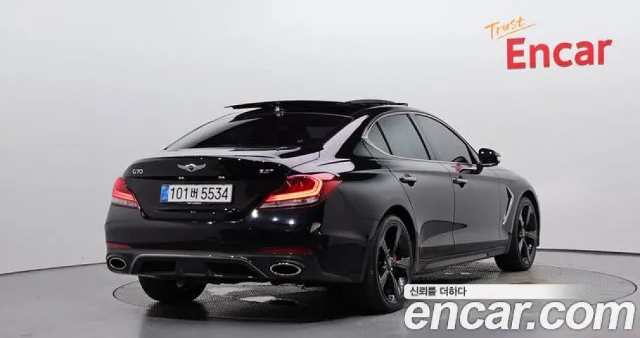 Genesis G70 