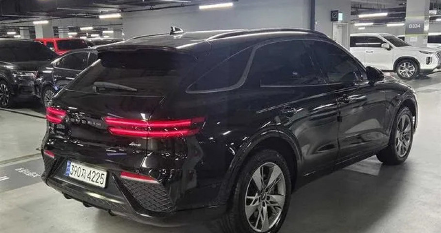 Genesis Gv70 