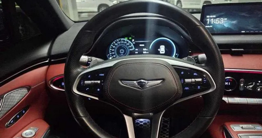 Genesis Gv70 