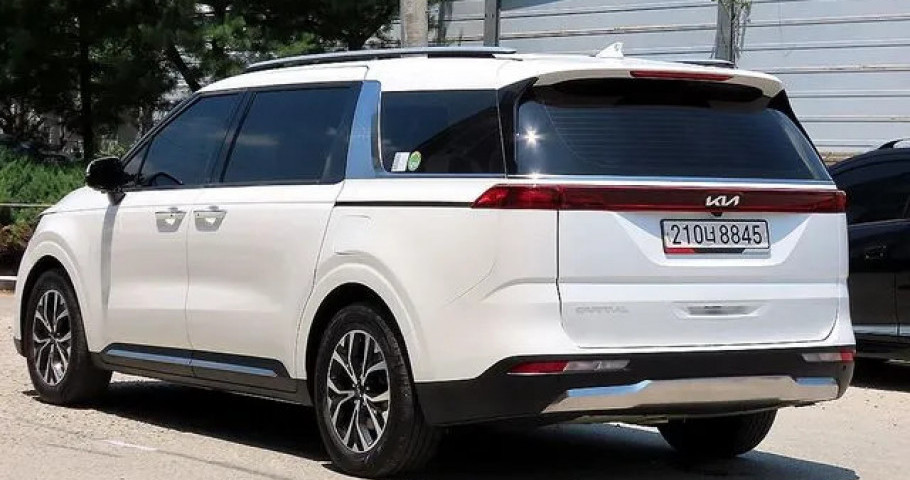 Kia Carnival 