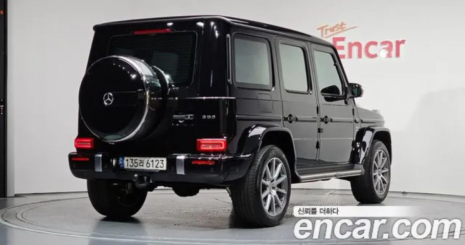 Mercedes-Benz G-Class 