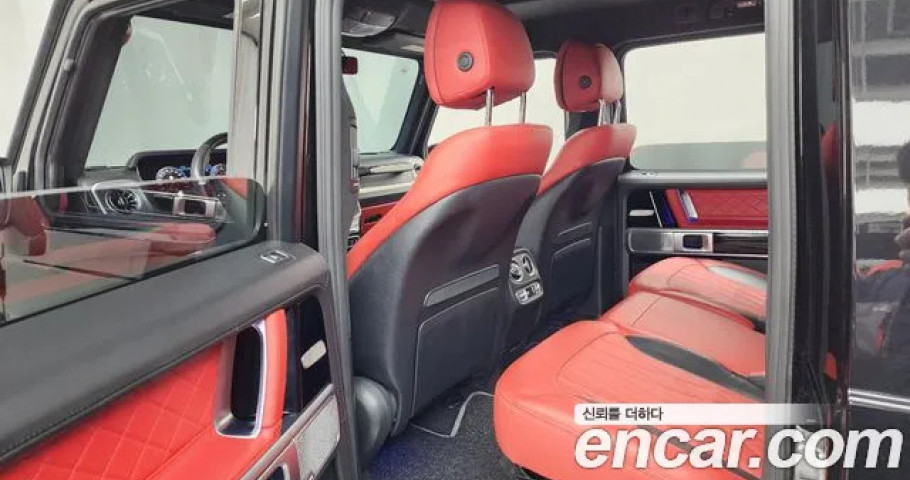 Mercedes-Benz G-Class 