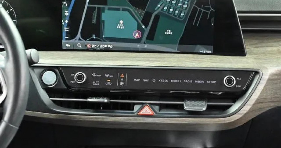 Kia K8 