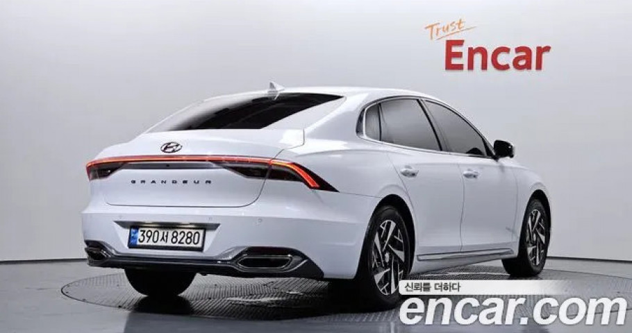 Hyundai Grandeur 