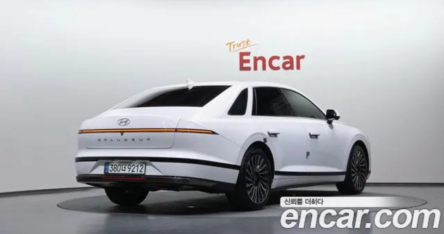 Hyundai Grandeur 