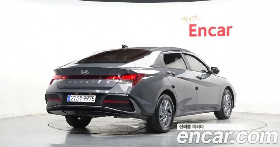 Hyundai Avante (Elantra) 