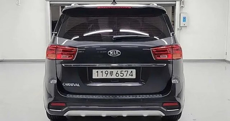 Kia Carnival 