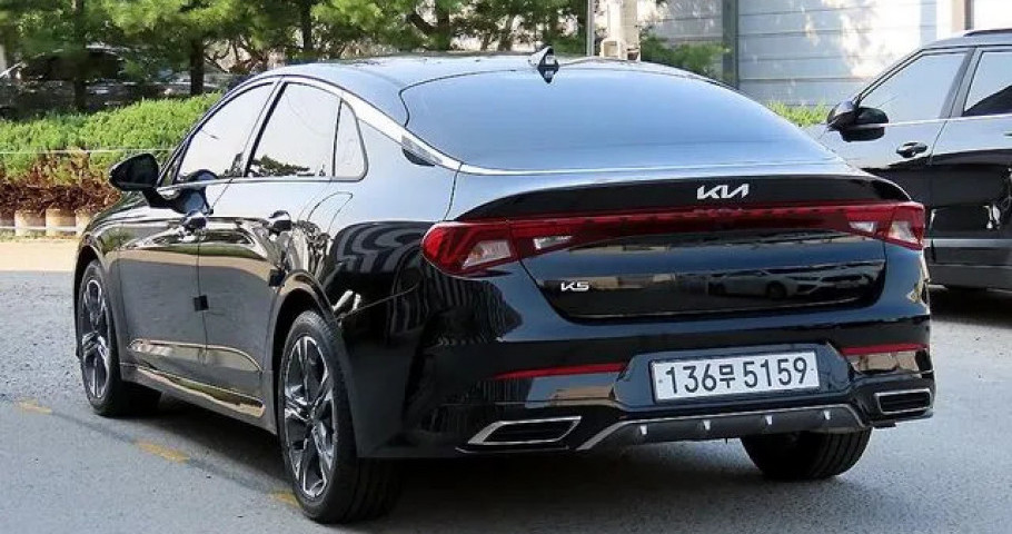 Kia K5 