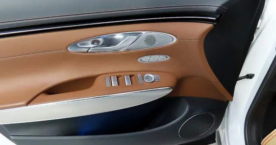 Genesis Gv70 