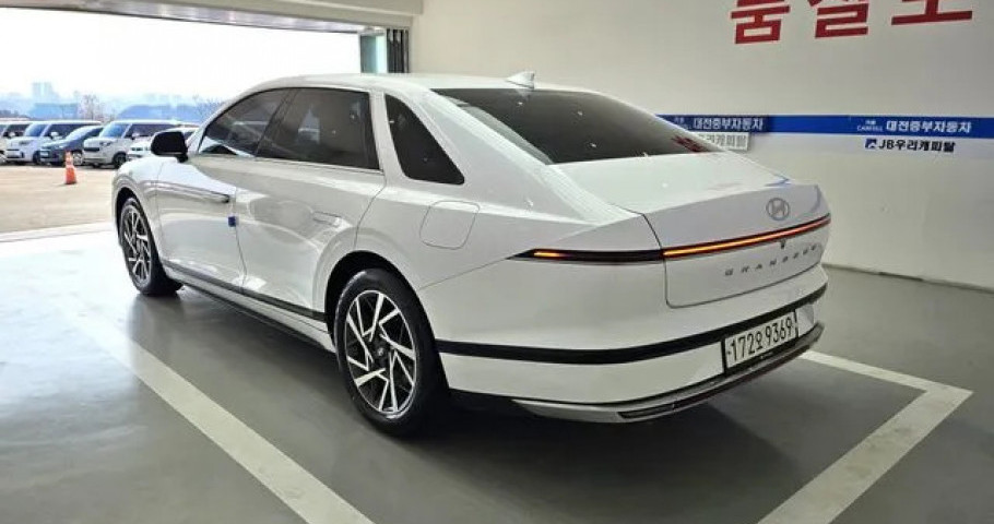 Hyundai Grandeur 