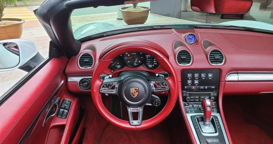 Porsche 718 