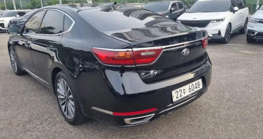 Kia K7 