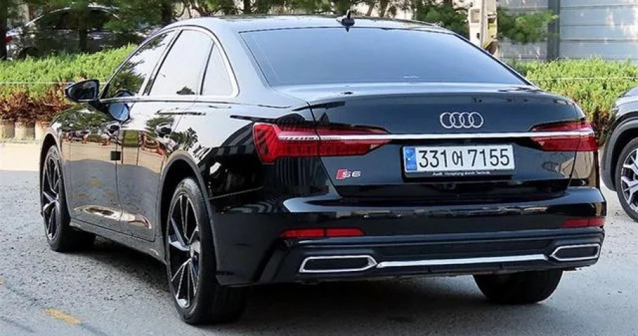 Audi A6 