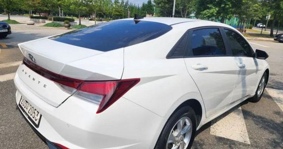 Hyundai Avante (Elantra) 