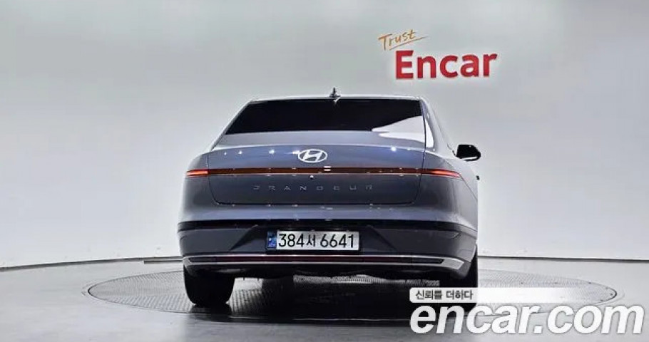 Hyundai Grandeur 