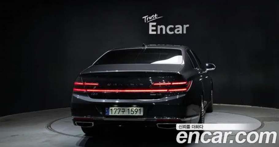 Genesis G90 
