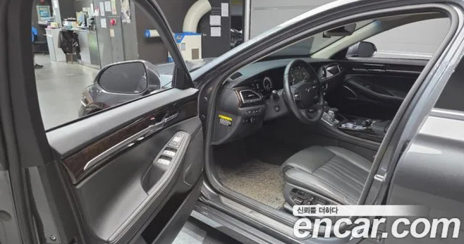 Genesis G90 