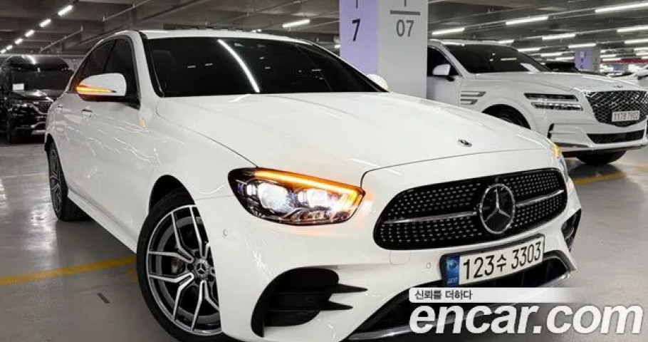 Mercedes-Benz E-Class 