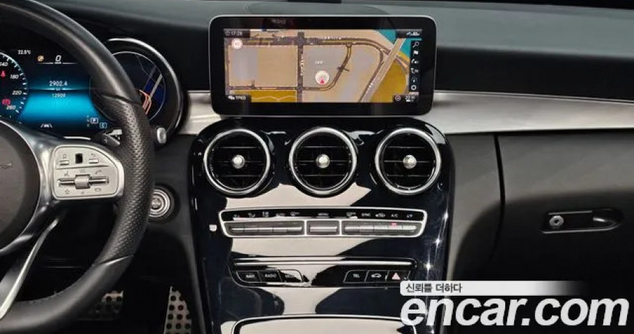 Mercedes-Benz C-Class 